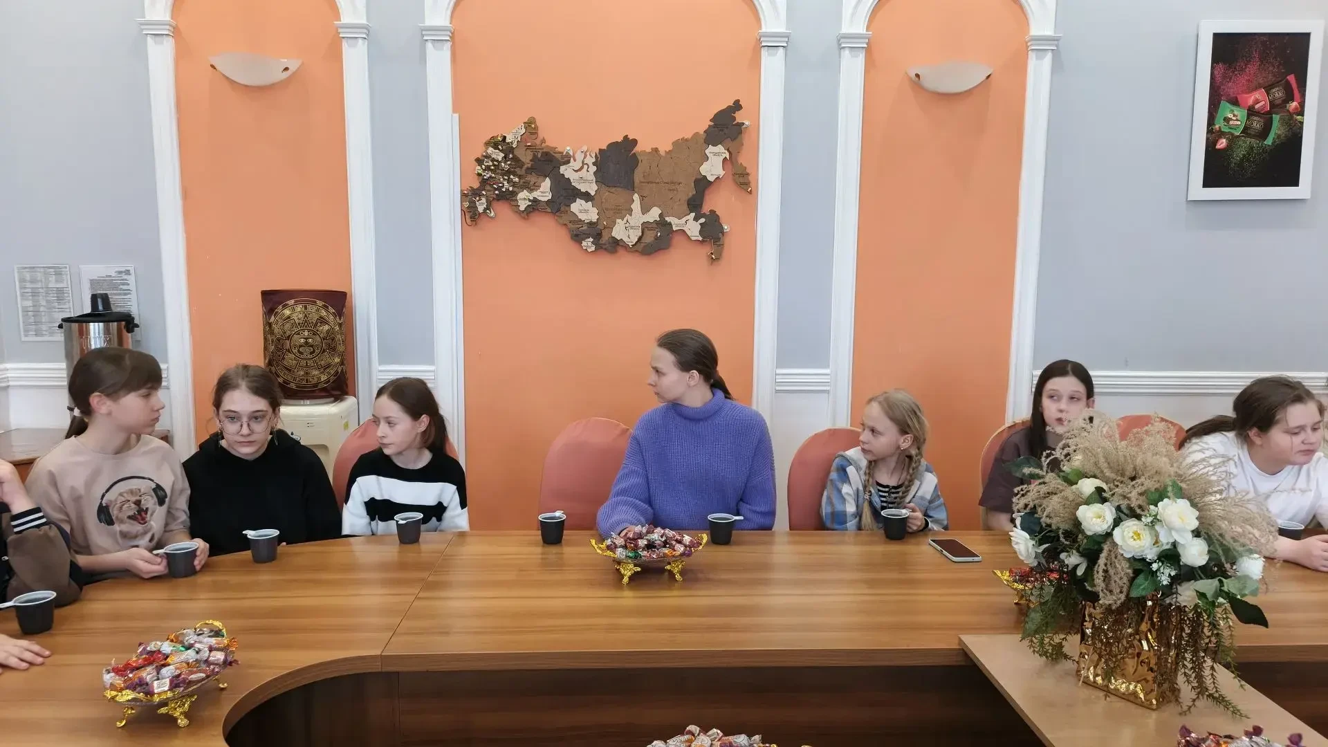 ‎🏙Сладкий Тамбов: шоколад, история и купеческие тайны. ‎ ‎21 марта родители подарили ребятам настоящ