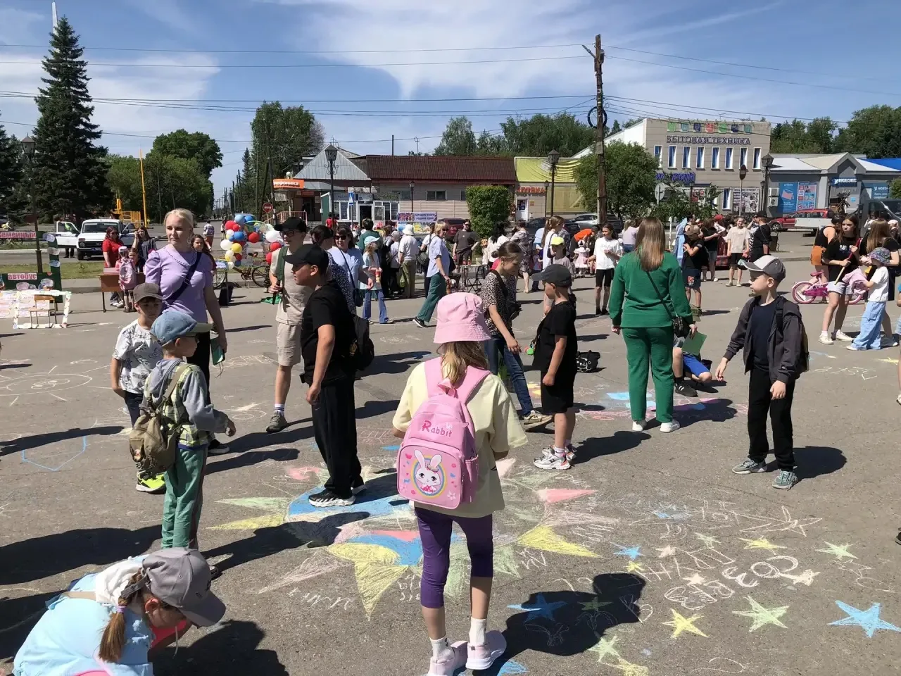 Лето наступило, а вместе с ними долгожданные школьные каникулы!