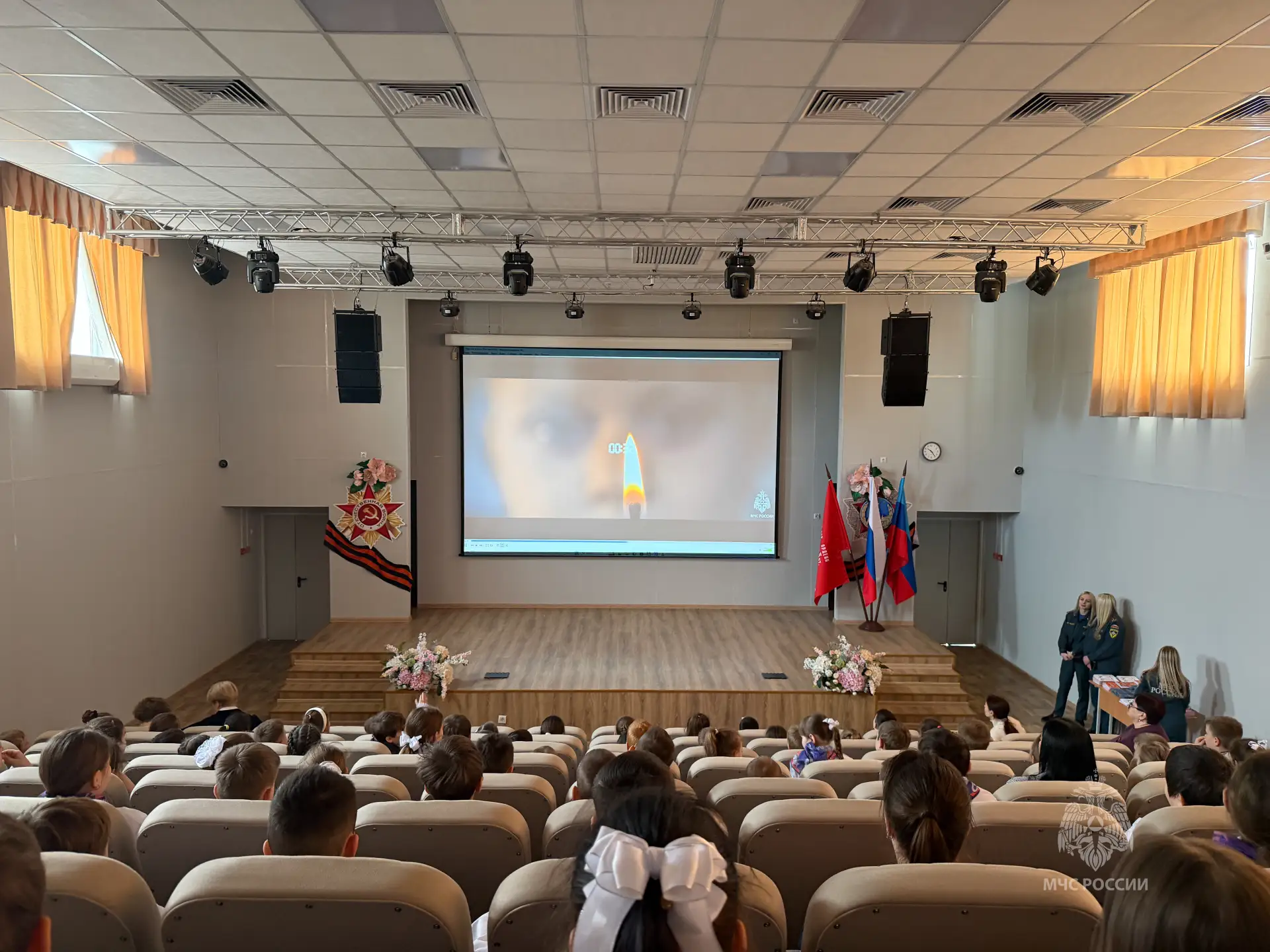 О пожарной безопасности для детей доступно  В стенах учебно-воспитательного комплекса №51 г. Луганск