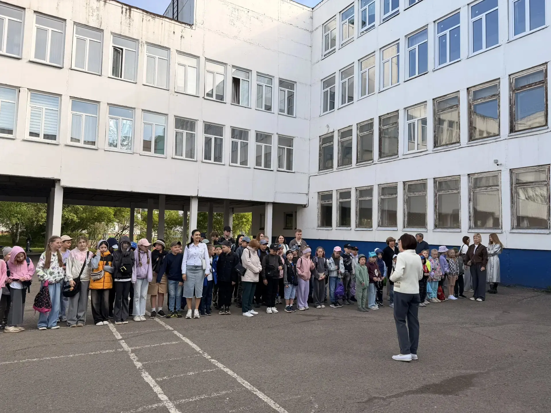 Сегодня, 1 июня, отмечается самый тёплый и яркий праздник — День защиты детей. Этот ден...