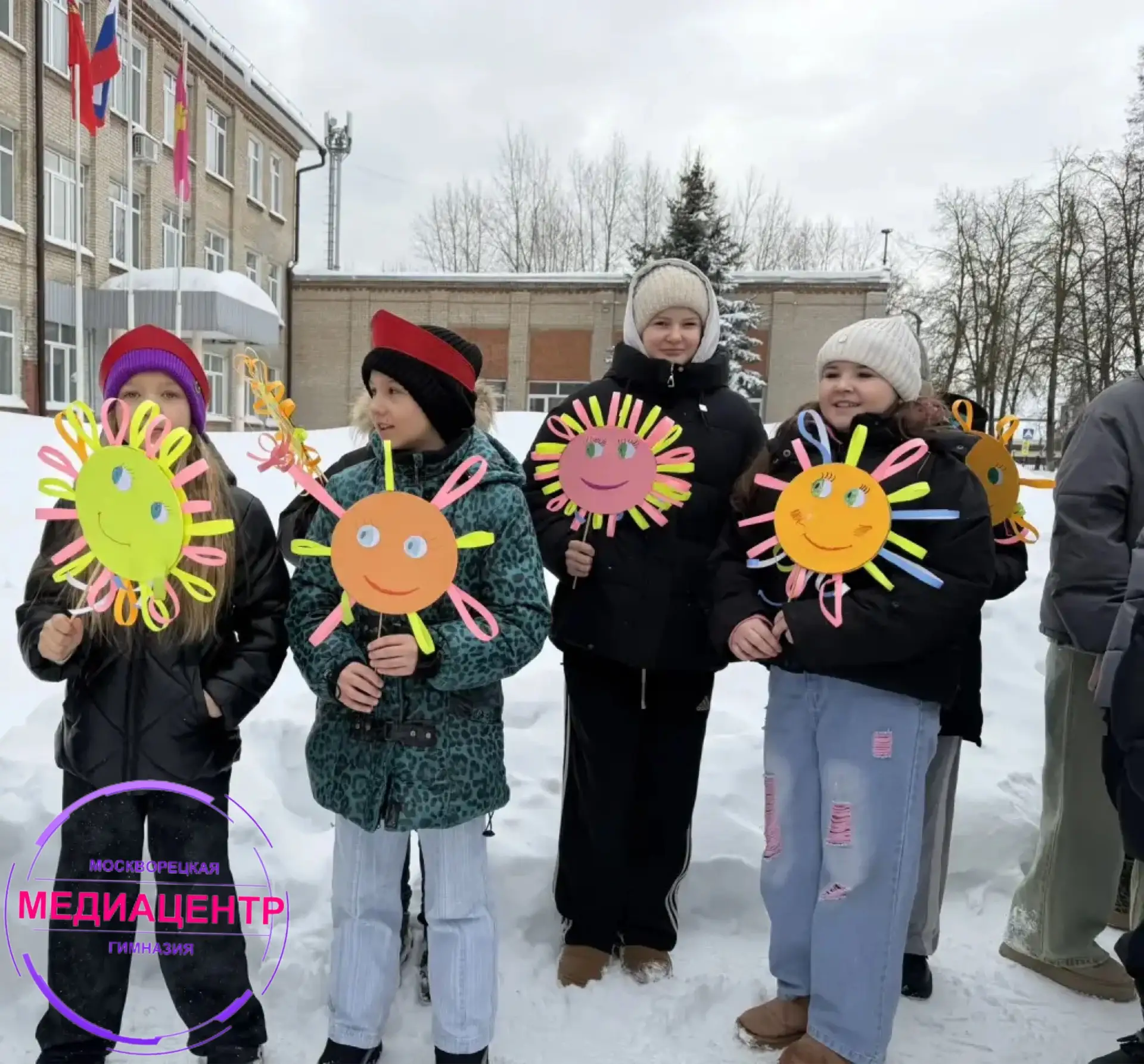 🌞21 февраля в МОУ «Москворецкая гимназия» прошел школьный  фестиваль «День народных промыслов», в ра
