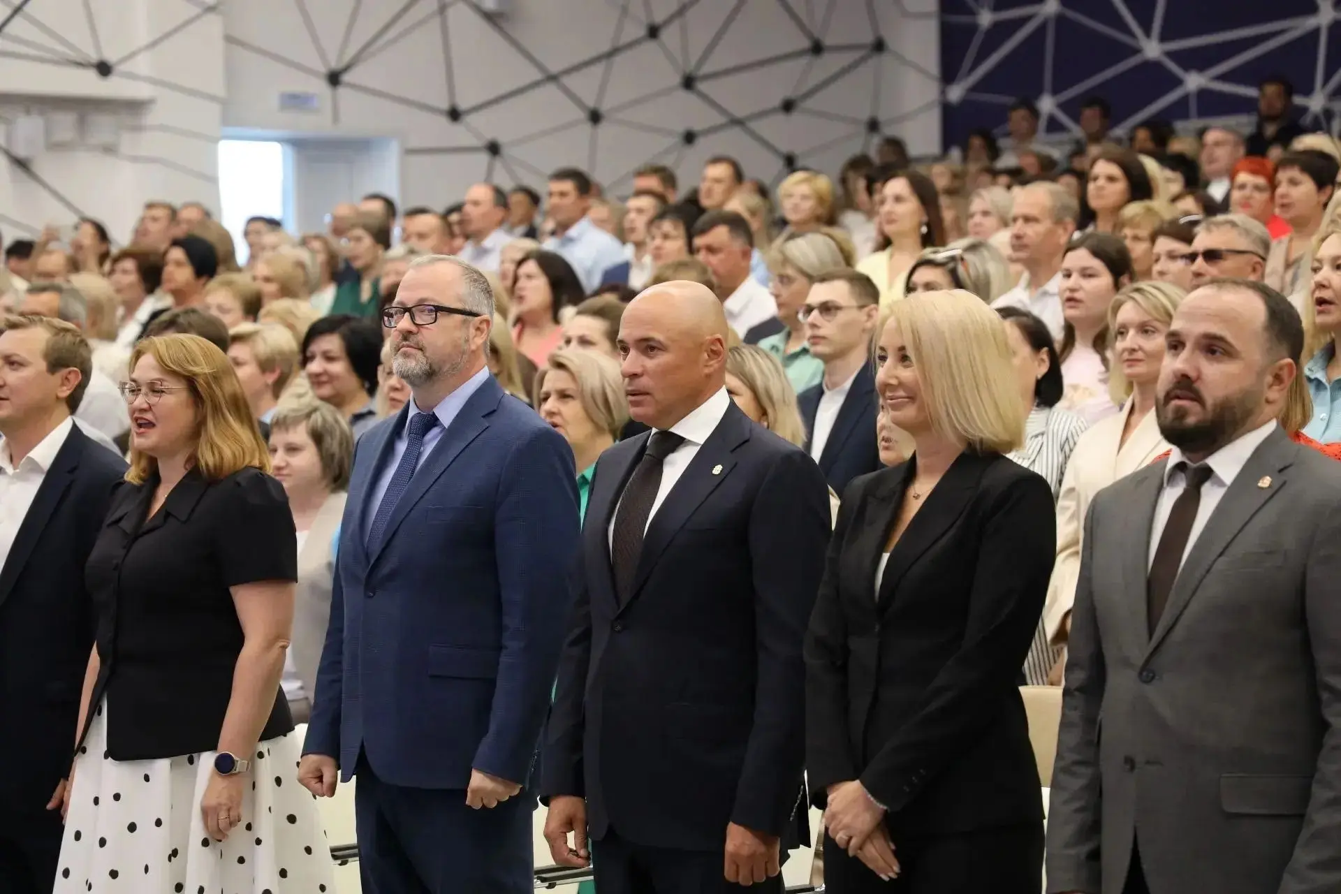 🏛️ ГЛАВНОЕ СОБЫТИЕ ПЕРЕД СТАРТОМ: ПЕДАГОГИЧЕСКАЯ КОНФЕРЕНЦИЯ СОБРАЛА ЛУЧШИХ! 🍂📚