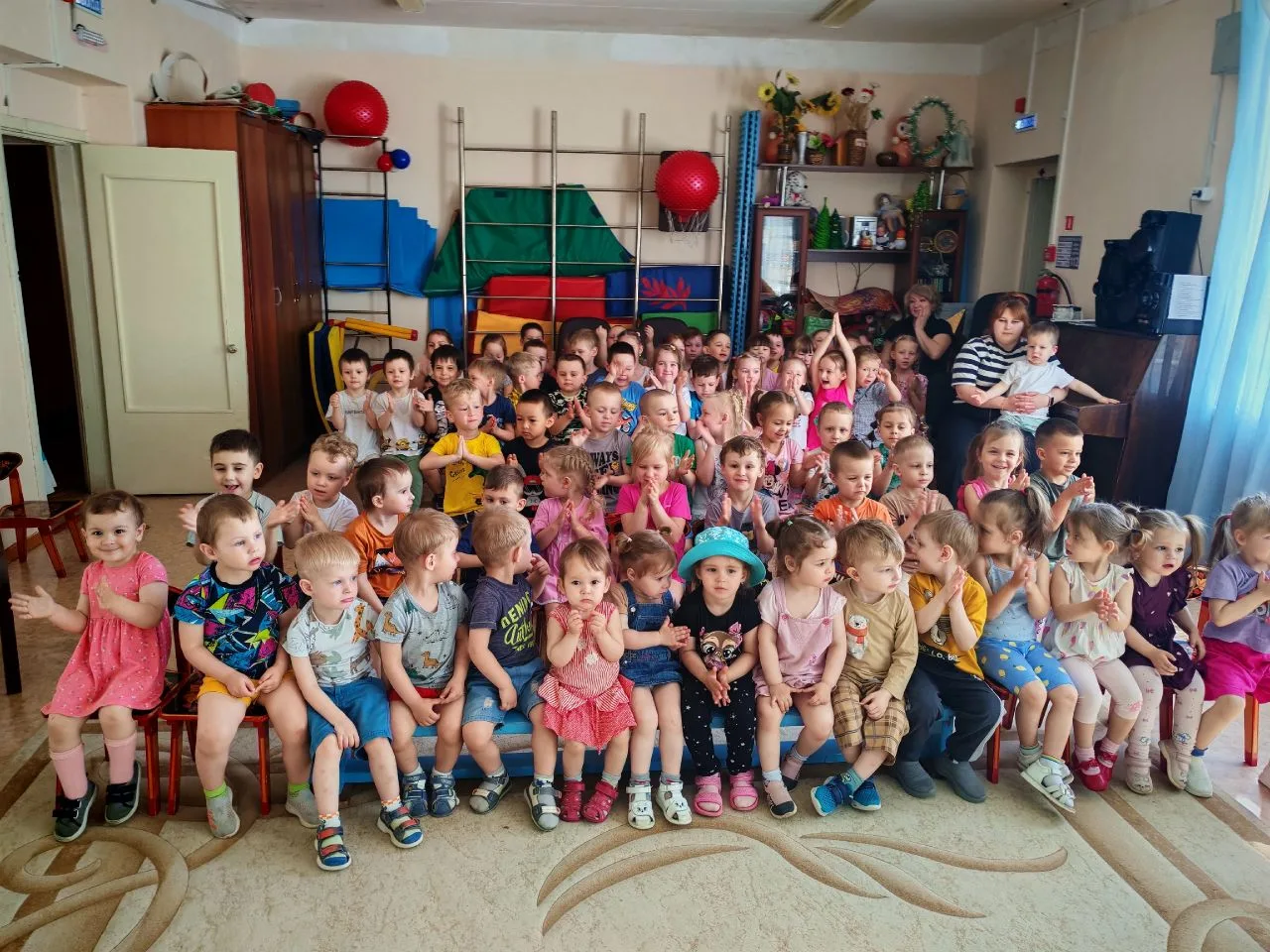Сегодня в нашем детском саду прошёл настоящий праздник театра — к нам приехал Ивановский драматическ