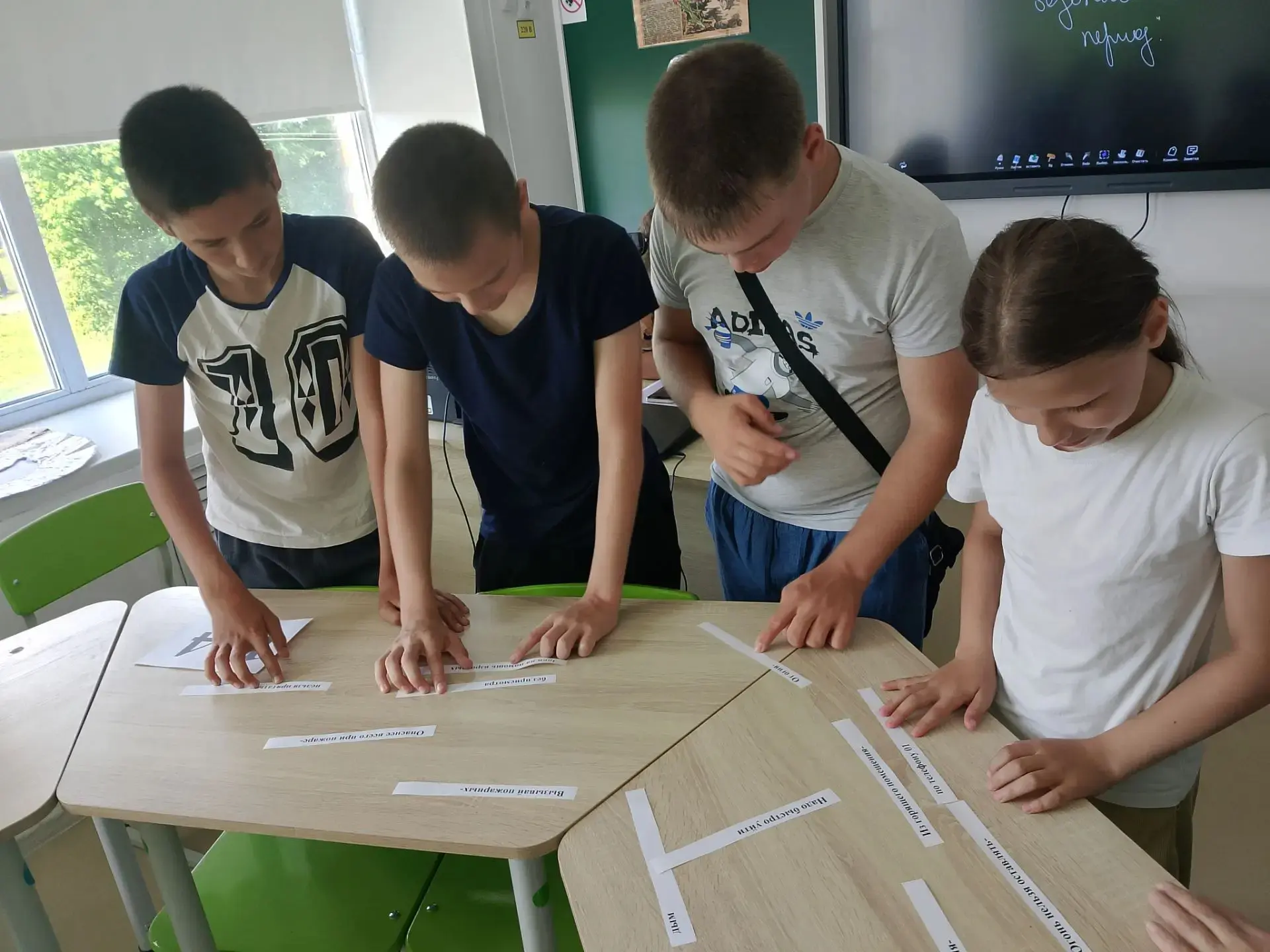 "Безопасное лето".
1️⃣9️⃣июня в нашей школе🏫 прошло закрытие детской 🧑🧒 летней площадки☀️.
 Ребят