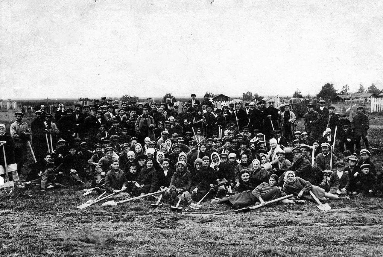 Очередной пост из серии "120 штрихов к портрету Шарьи", посвященной 120-летию Шарьи