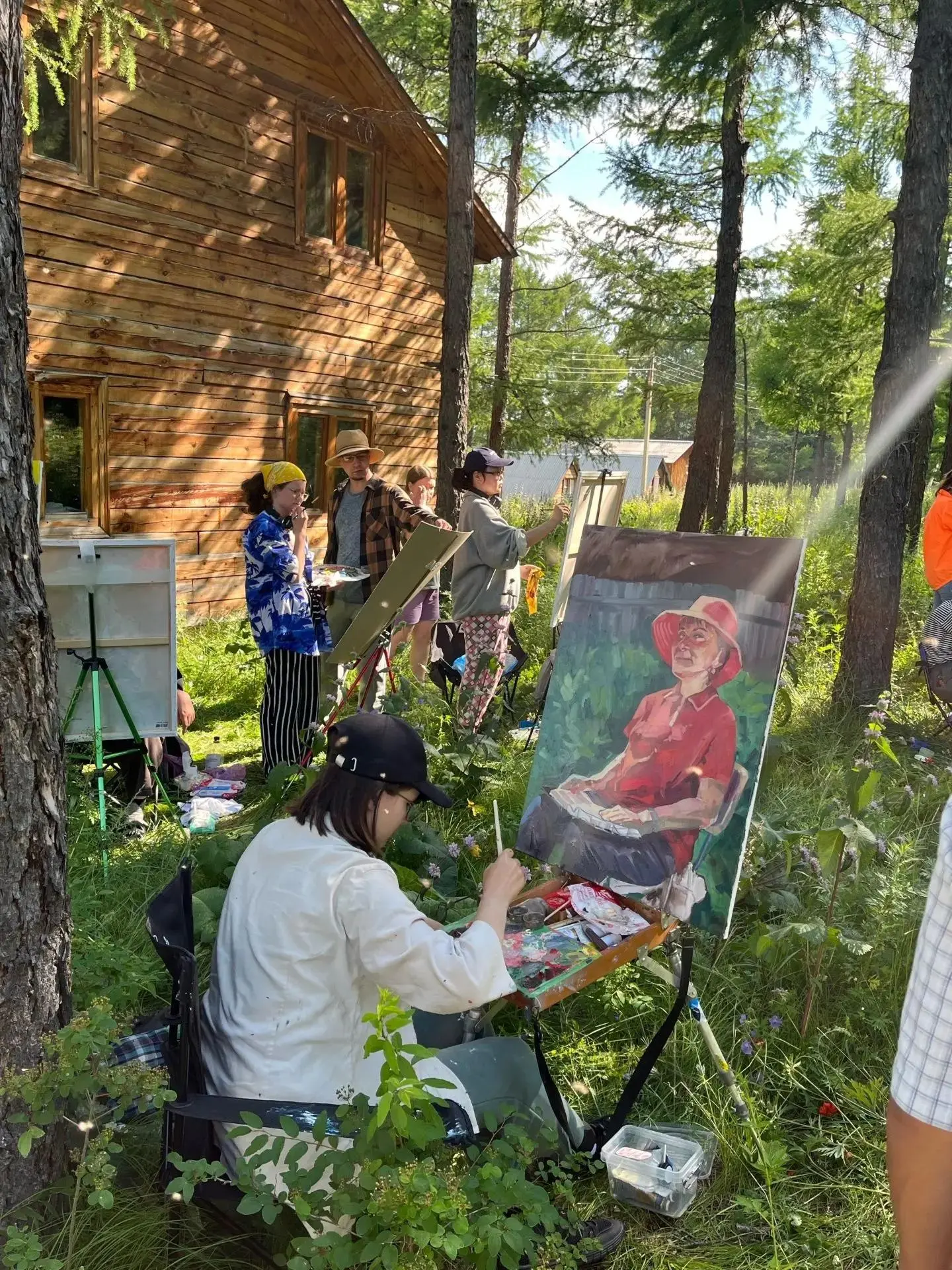 🌸 ☘️ Дальняя дорога, тяжелые этюдники с масляными красками не помеха для будущих педагогов художест