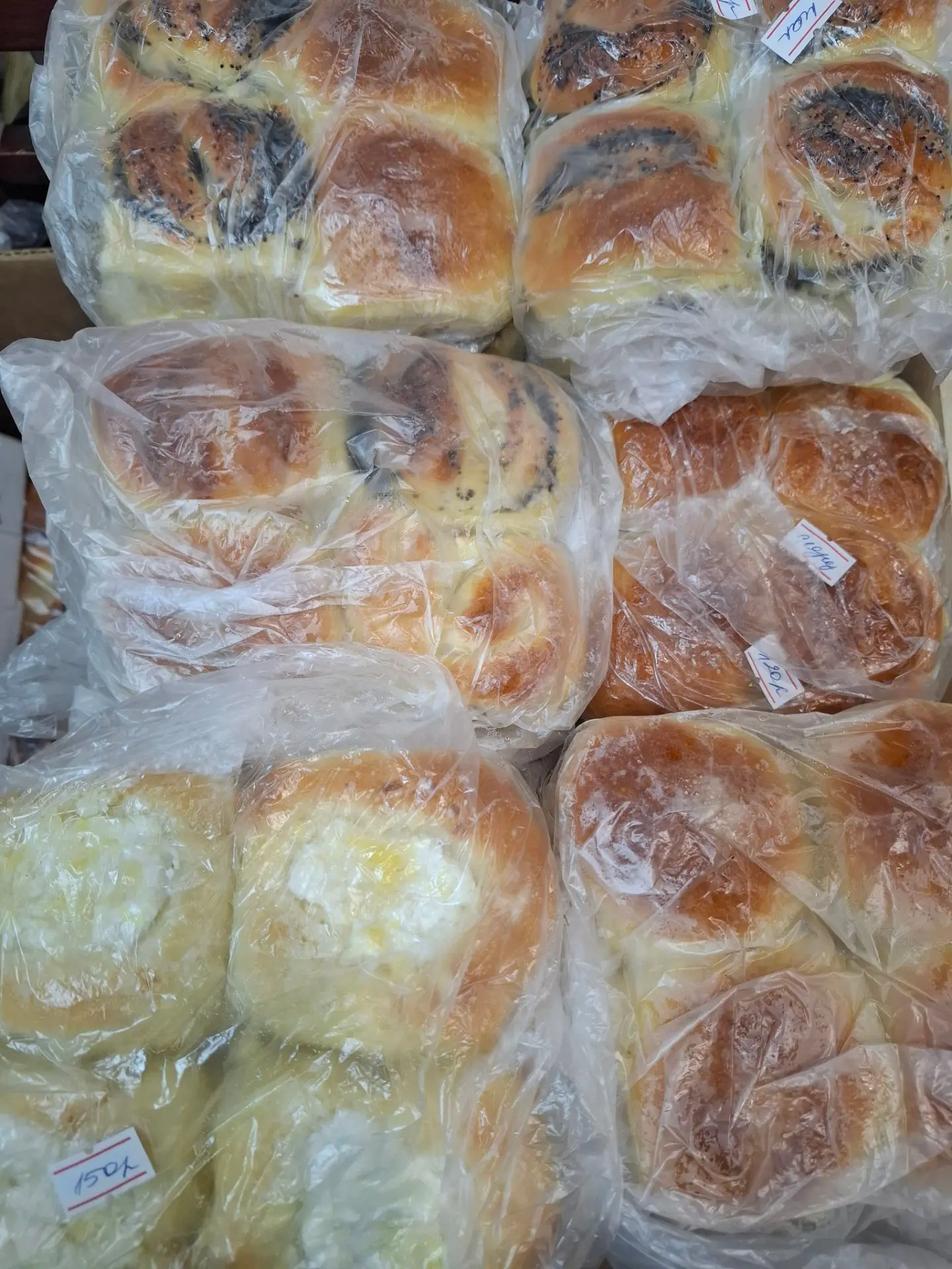 Свежие булочки на Донковцева 🥐