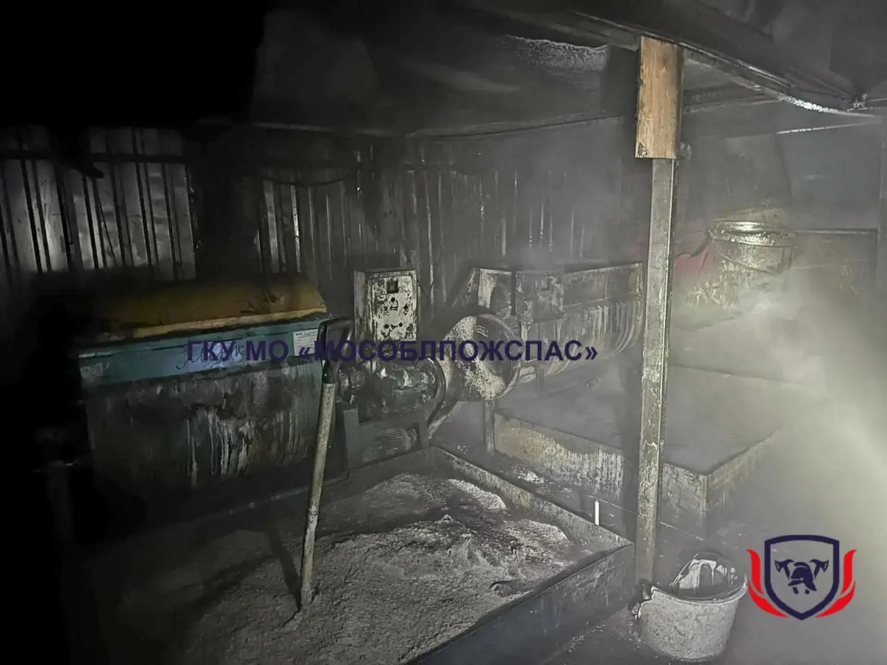 🔥 Ночной пожар! Огнеборцы ликвидировали возгорание на территории завода 🚒  📲 Вчера в 23:24 в единую 