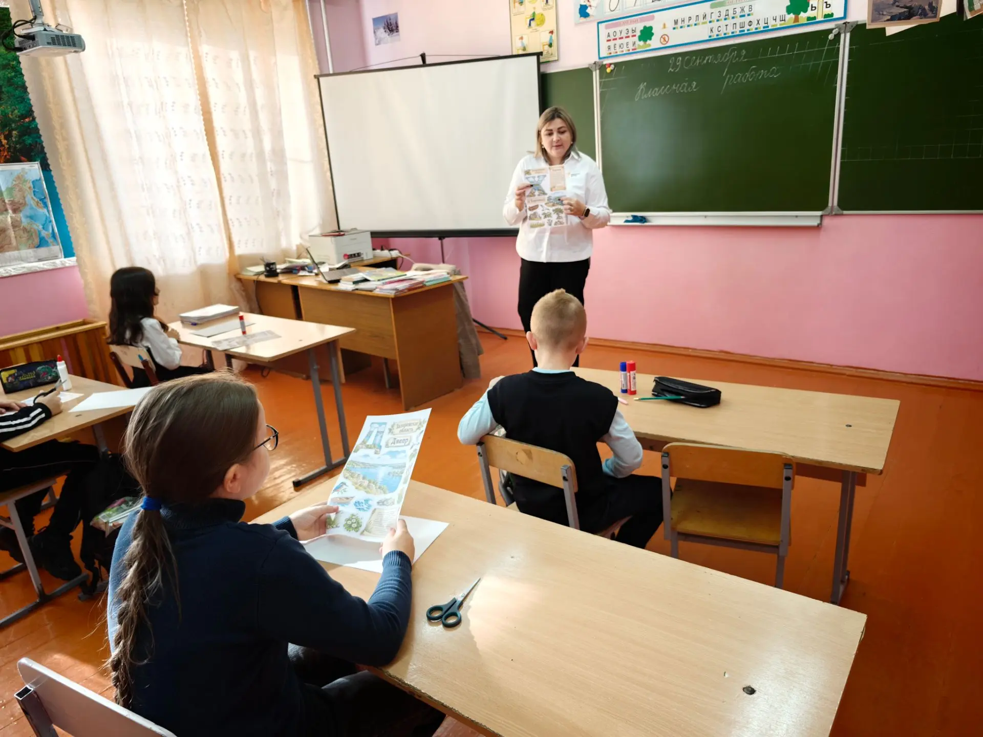 💥 Как рассказать о единстве страны просто и искренне? Мы нашли ответ!