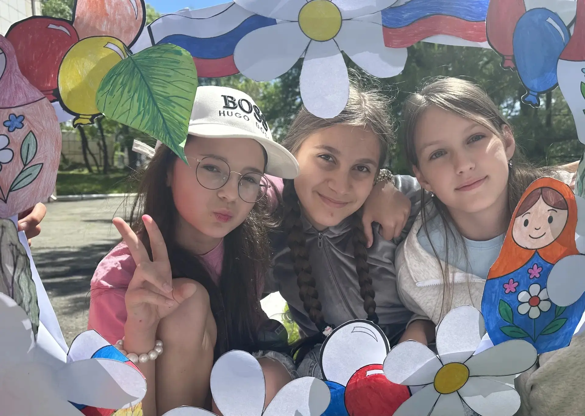 12 июня мы празднуем замечательный праздник – День России! В этот день в начале лета – именинница он