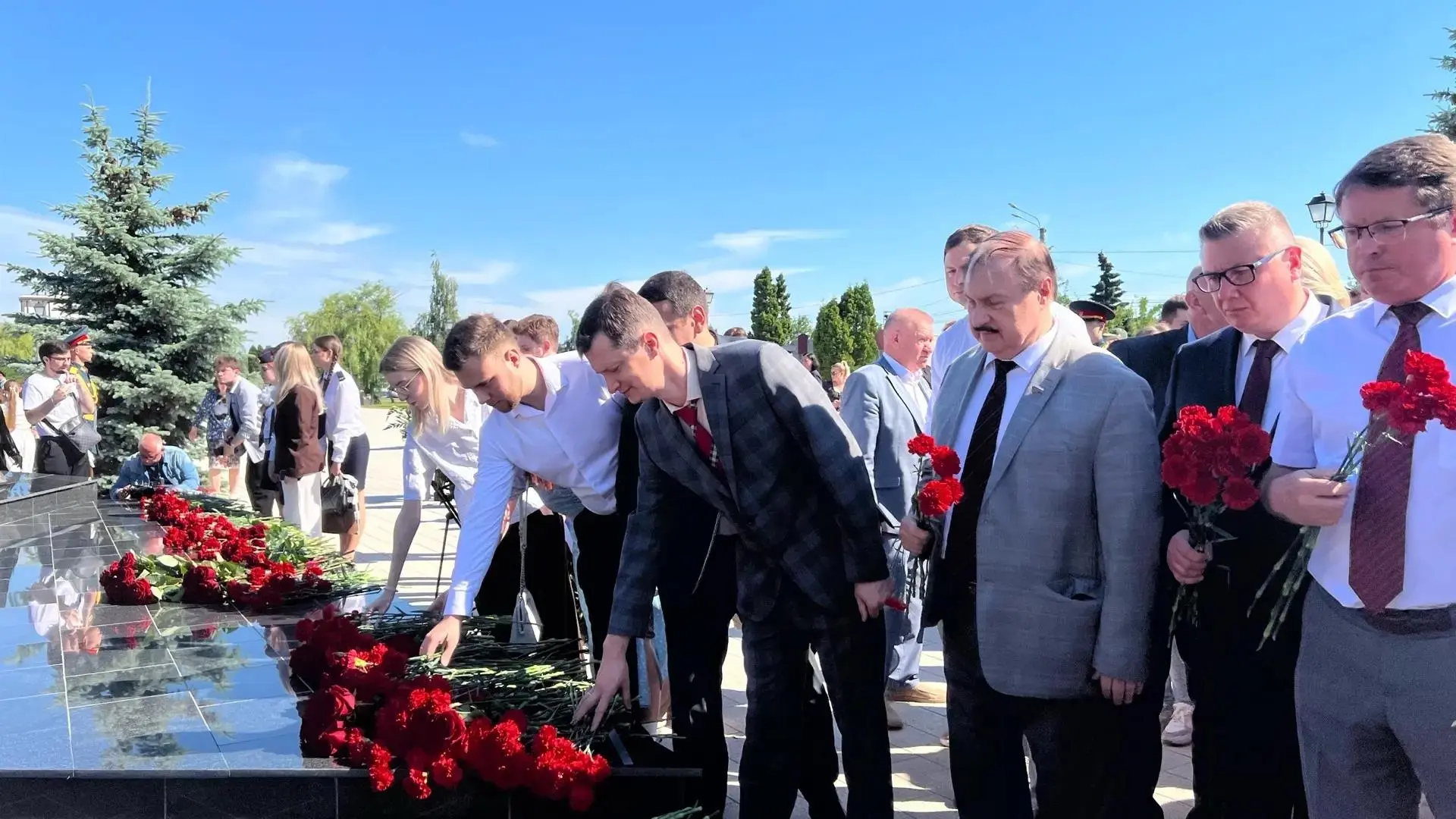 Почтили память героев Великой Отечественной войны

💐Сегодня, 22 июня, в  День памяти и скорби, и.о.