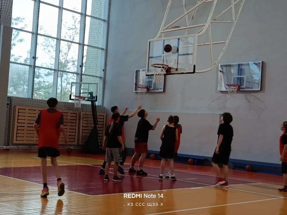 Воспитанниками отделения баскетбола🏀 группа УТГ была проведена тренировка в честь праз...