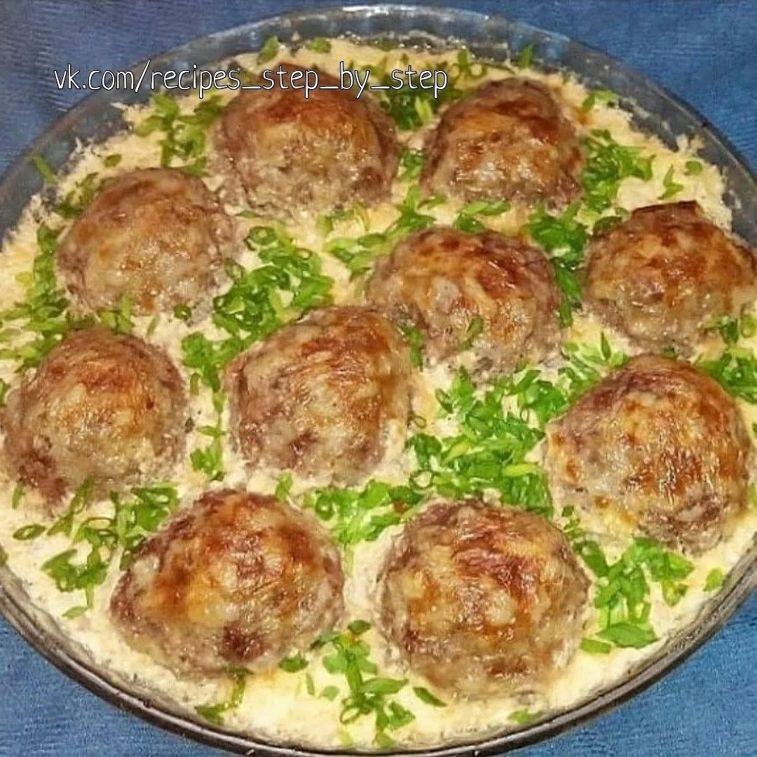 Тeфтeли в мoлoчнo сырном cоуce.😍