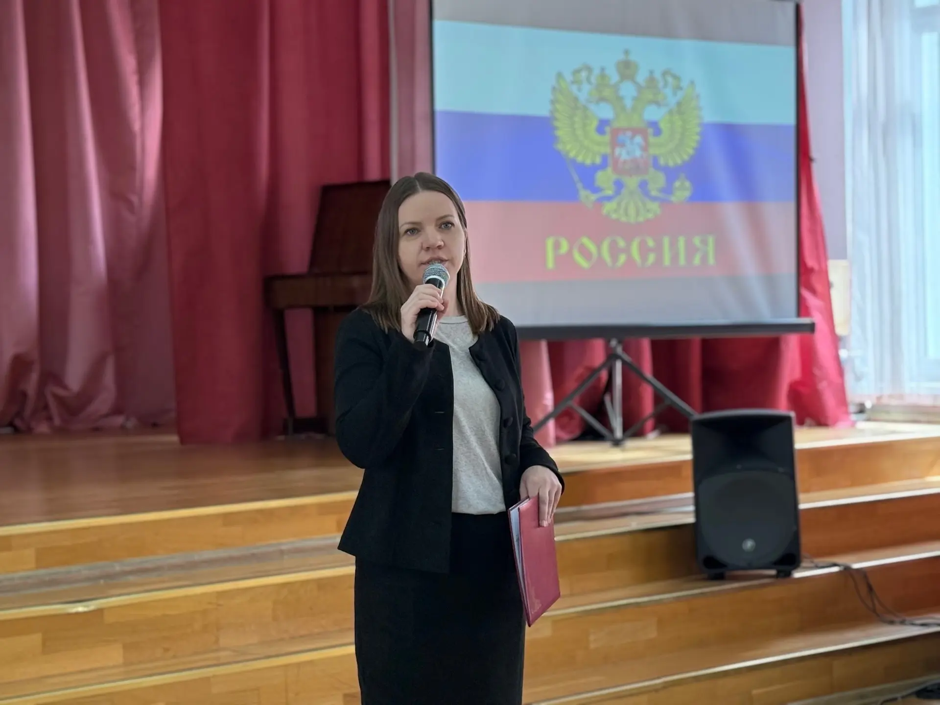 Торжественное завершение учебного года ⭐️  Сегодня в нашей школе прошли торжественные линейки в чест
