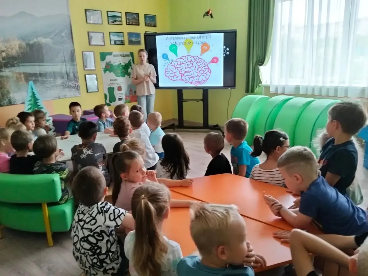 Сегодня настоящий праздник для ума — День мозга! 🧠✨ 
В группах №10 и №11 прошёл захватывающий мозго