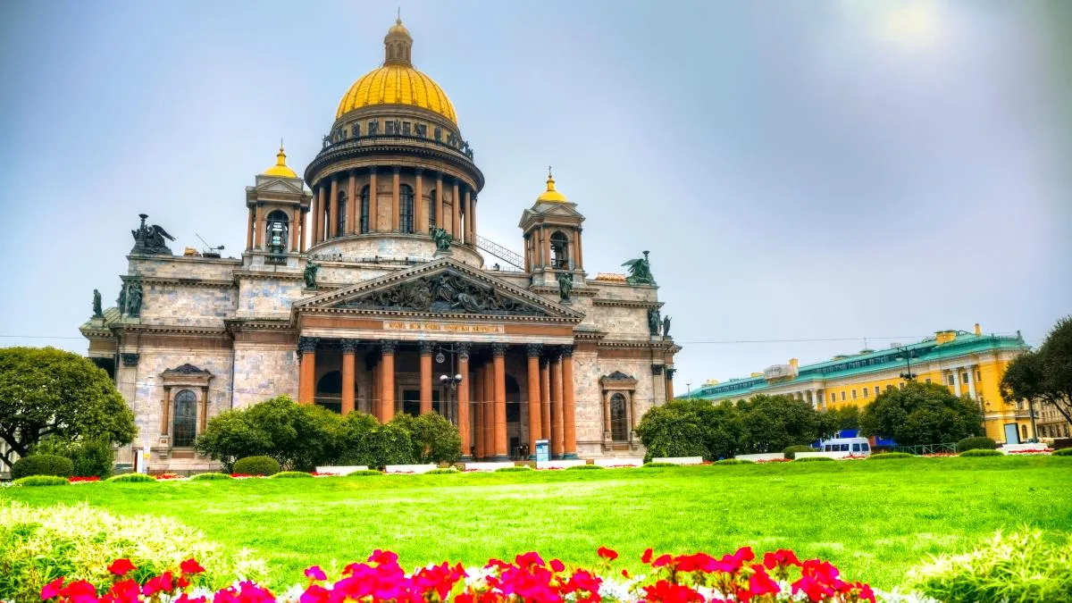 ❕НОВИНКА❕  💫 И здесь Россия молодая свои столицы возвела  Маршрут: Москва - Великий Новгород - Санкт