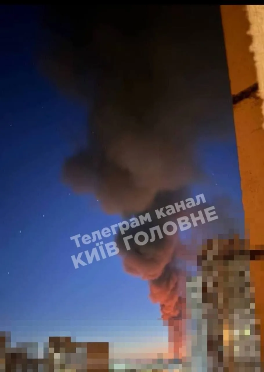 💥 Киев накрыло дымом после атаки ВС РФ