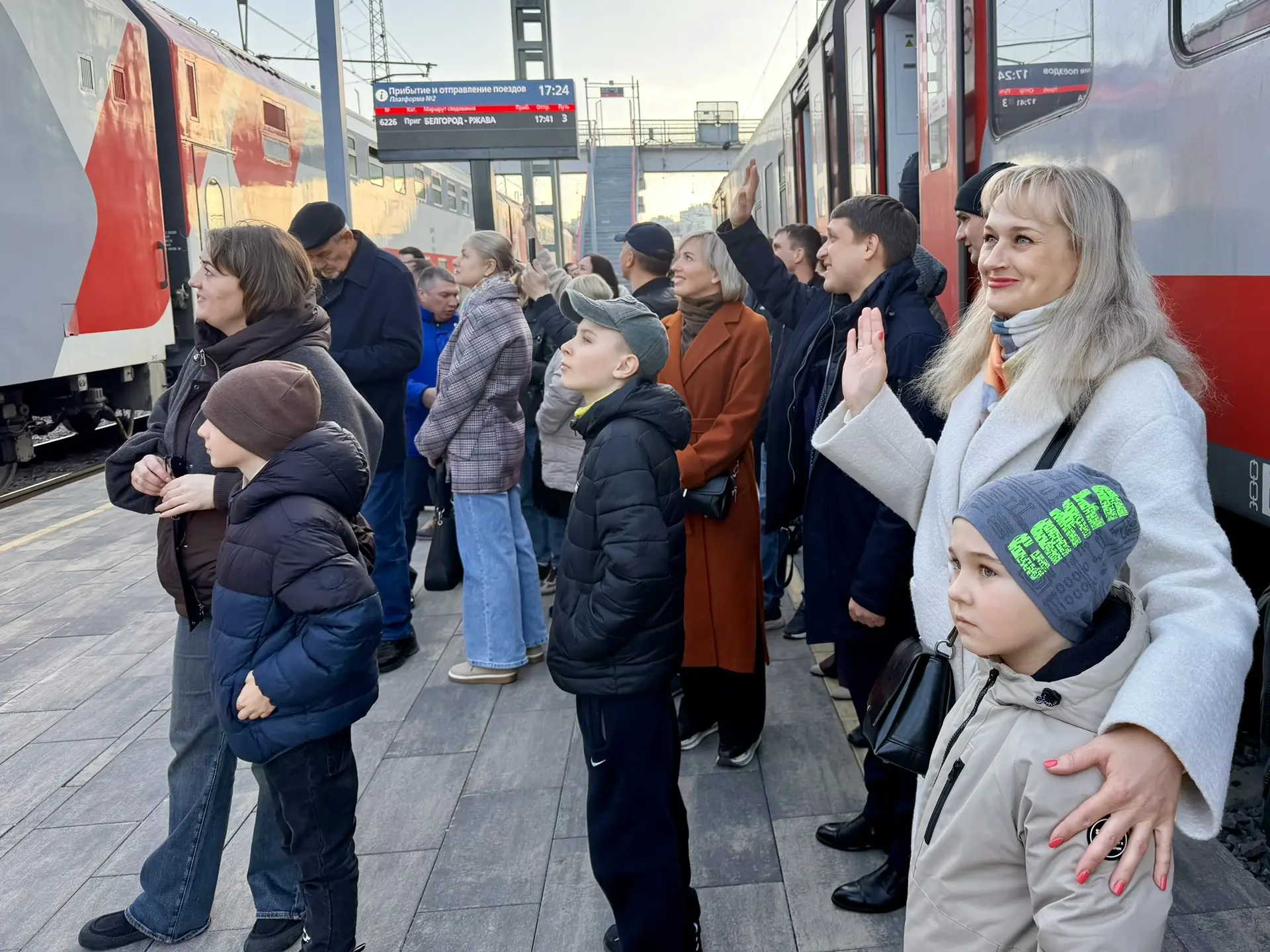 🚉 Незабываемые каникулы в Северной столице  Дети наших сотрудников из приграничья отправились на отд