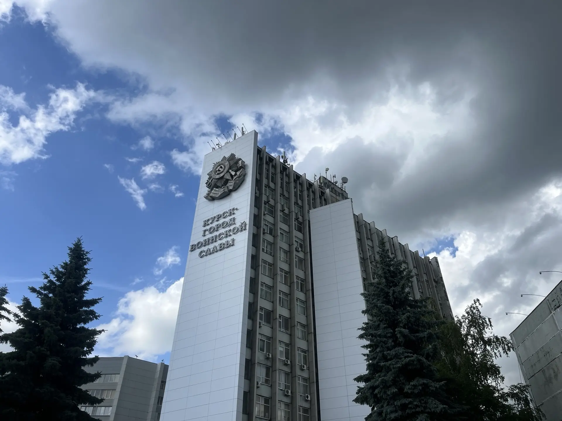 Площадь Героев Курской битвы перед корпусом КГУ на улице Карла Маркса преобразится всего за пару мес