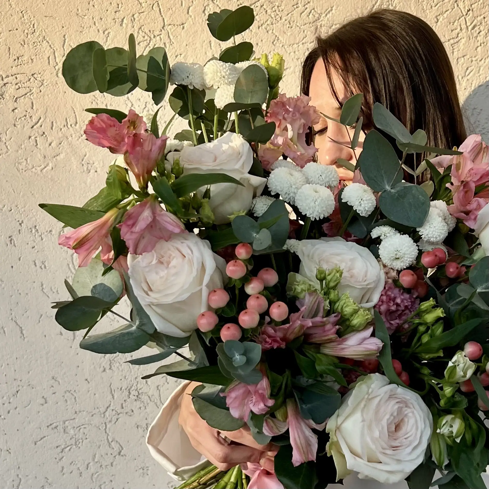 💐 Цветы без упаковки — это чистая эстетика: видна природная гармония оттенков и изящны...
