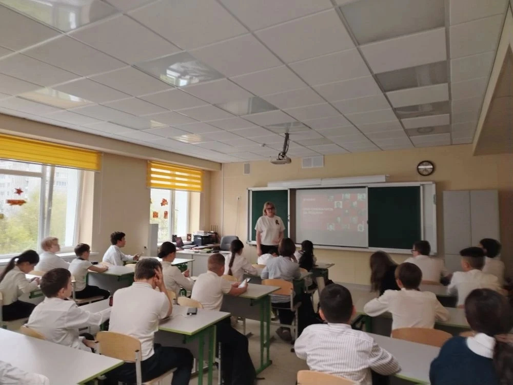 В нашем литературном клубе состоялась вдохновляющая лекция «Они сражались за Родину». Ребята с больш