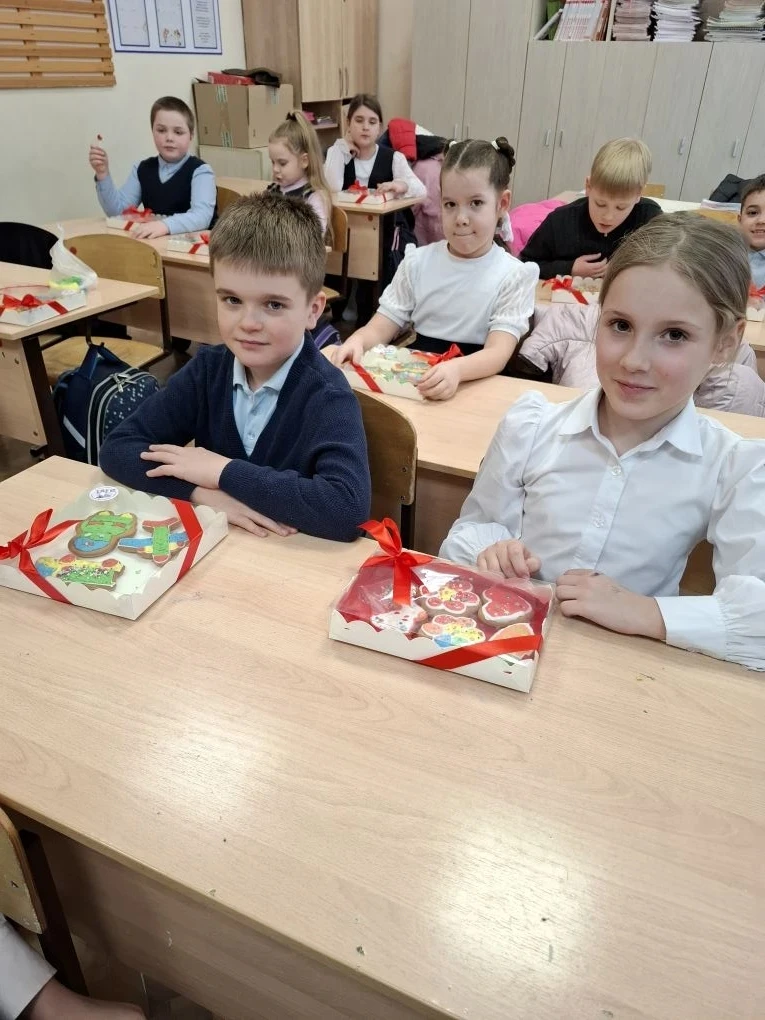Обучающиеся 2б класса продолжают знакомиться с  профессиями.  ✅Они уже познакомились с профессией ве