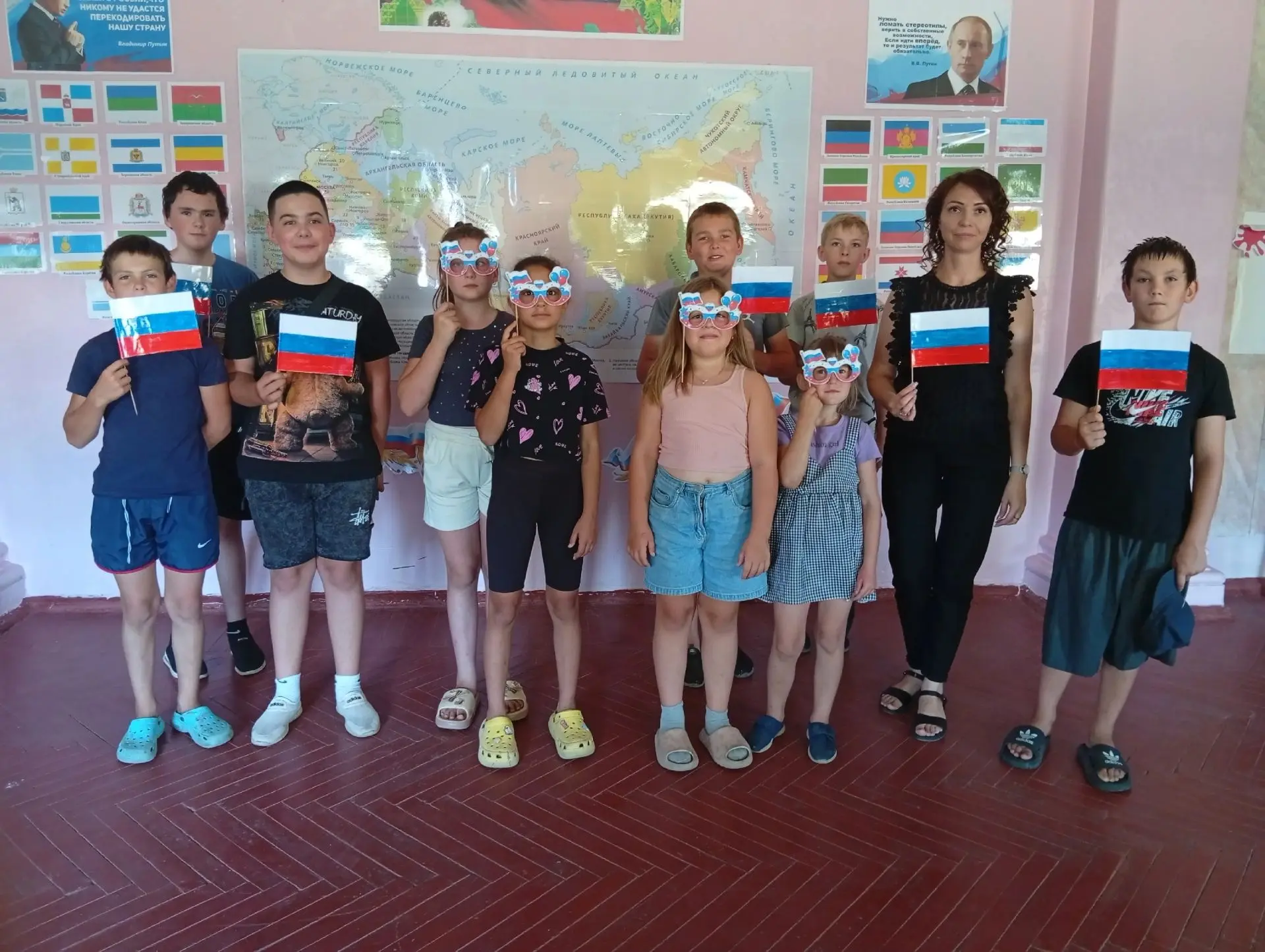 21 августа в Новозарьевском центре культуры состоялась викторина "Под символом славным ...