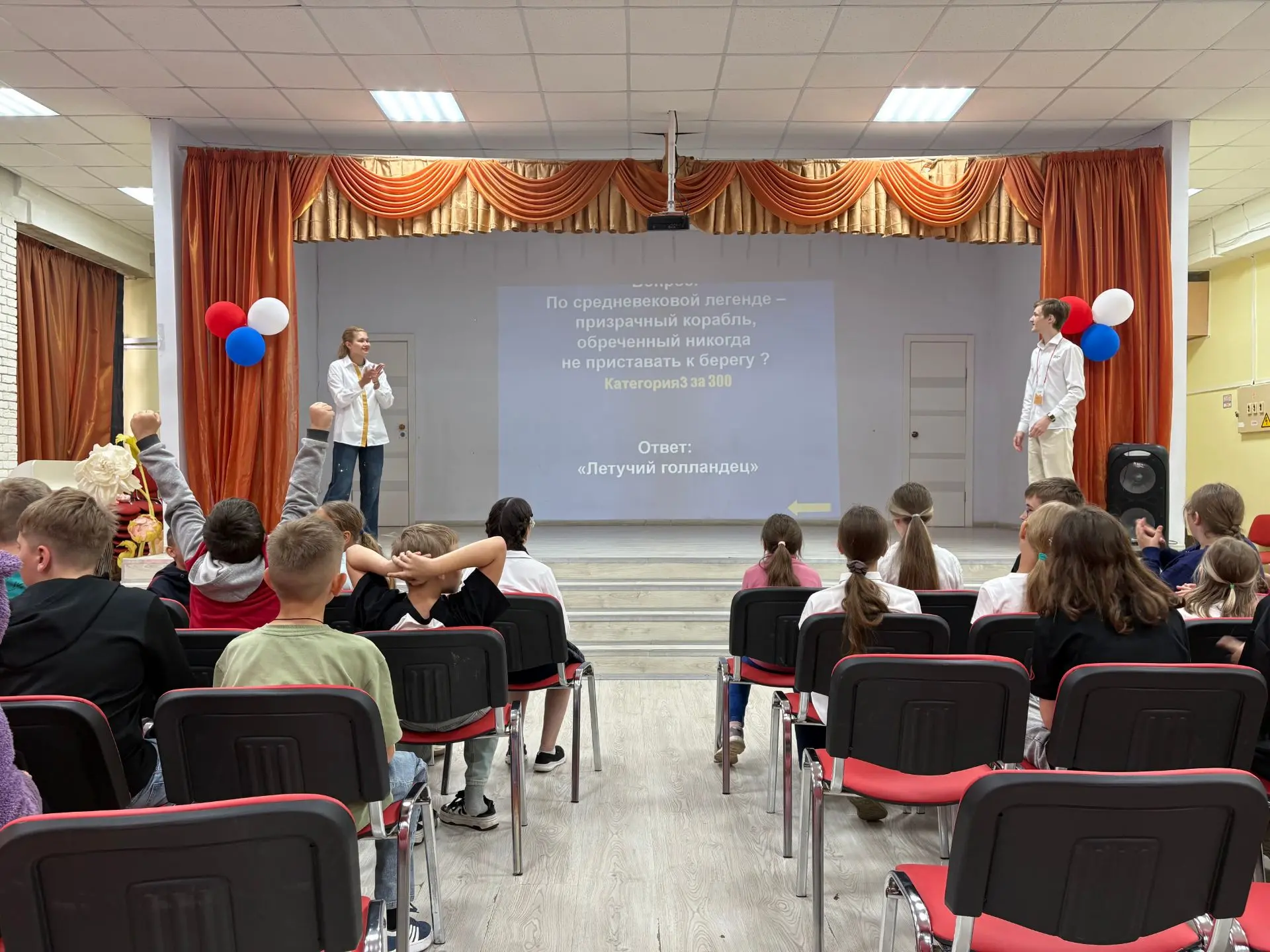 Сегодня в ГОЛ "Чайка" прошла интеллектуальная игра для воспитанников старших отрядов!
Советники дире
