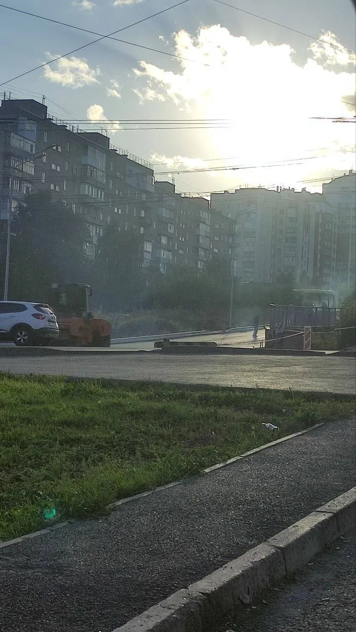 Автор: Вот это поворот!!! На Рабкоров кладут асфальт!!!