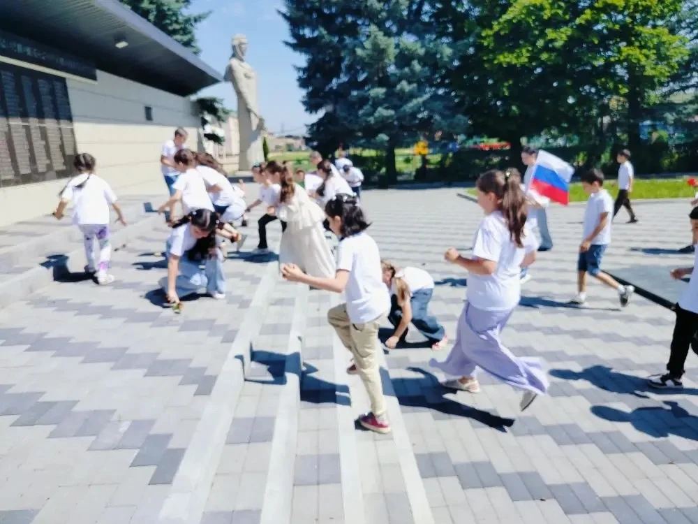 В пришкольном лагере «Орлёнок» ,школы села Чапаевское ,сегодня прошло масштабное патриотическое меро