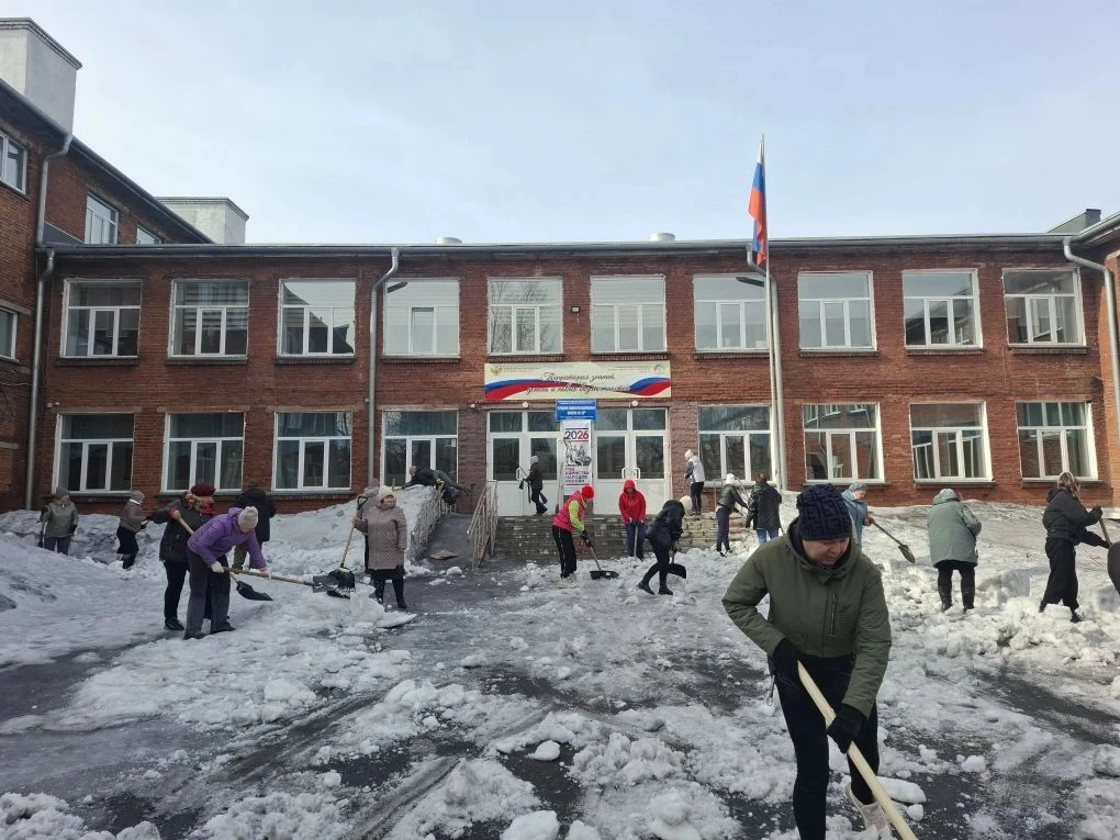 🌝Весна всегда начинается с первых ручейков, яркого солнца и хорошего настроения. А ещё весна всегда 