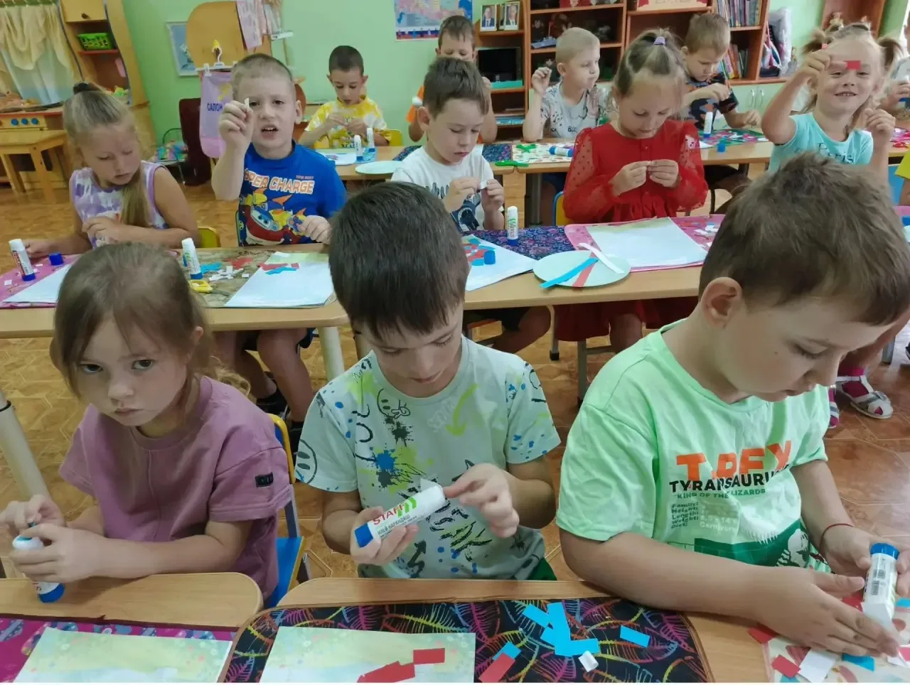 Сегодня в нашей группе «Незабудка» — особенный, по-настоящему творческий день. Мы решил...
