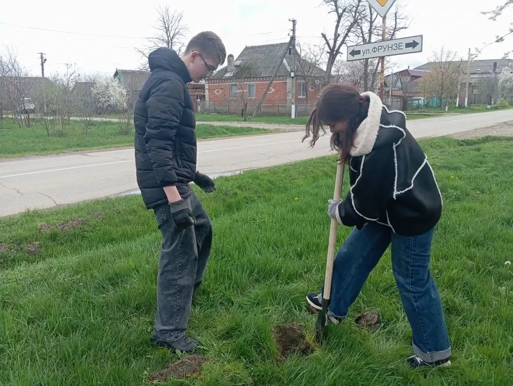 🌱 Посади дерево сегодня – наслаждайся чистым воздухом завтра! Организация экологических акций и обще