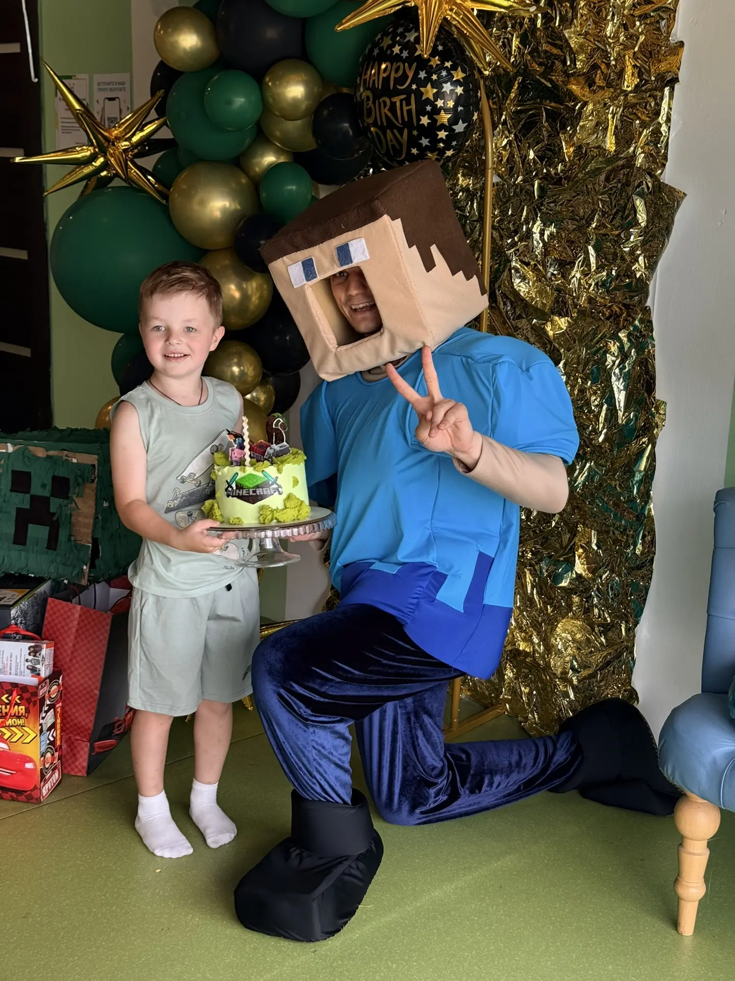 Сегодня этому сладкому мальчику исполнилось шесть лет🎁🎉🥰Маркуша С Днем Рождения 🎊🎈
