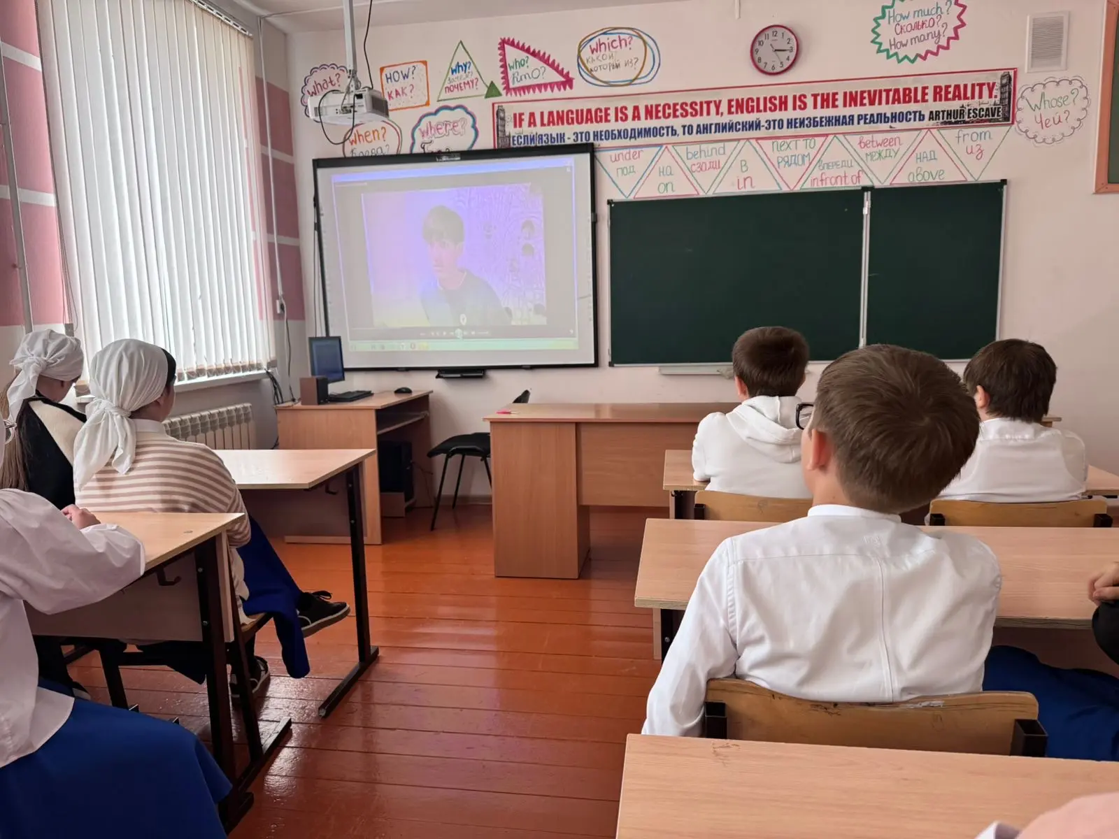 В рамках Всероссийской акции «Музейное дело» Движения Первых обучающиеся посмотрели фил...