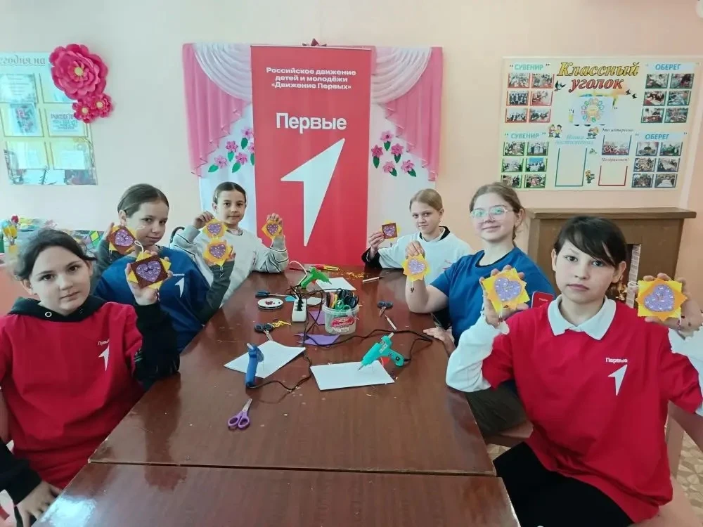 "Этно-лаборатория :в гостях у народов России"  30 апреля - День коренных малочисленных ...