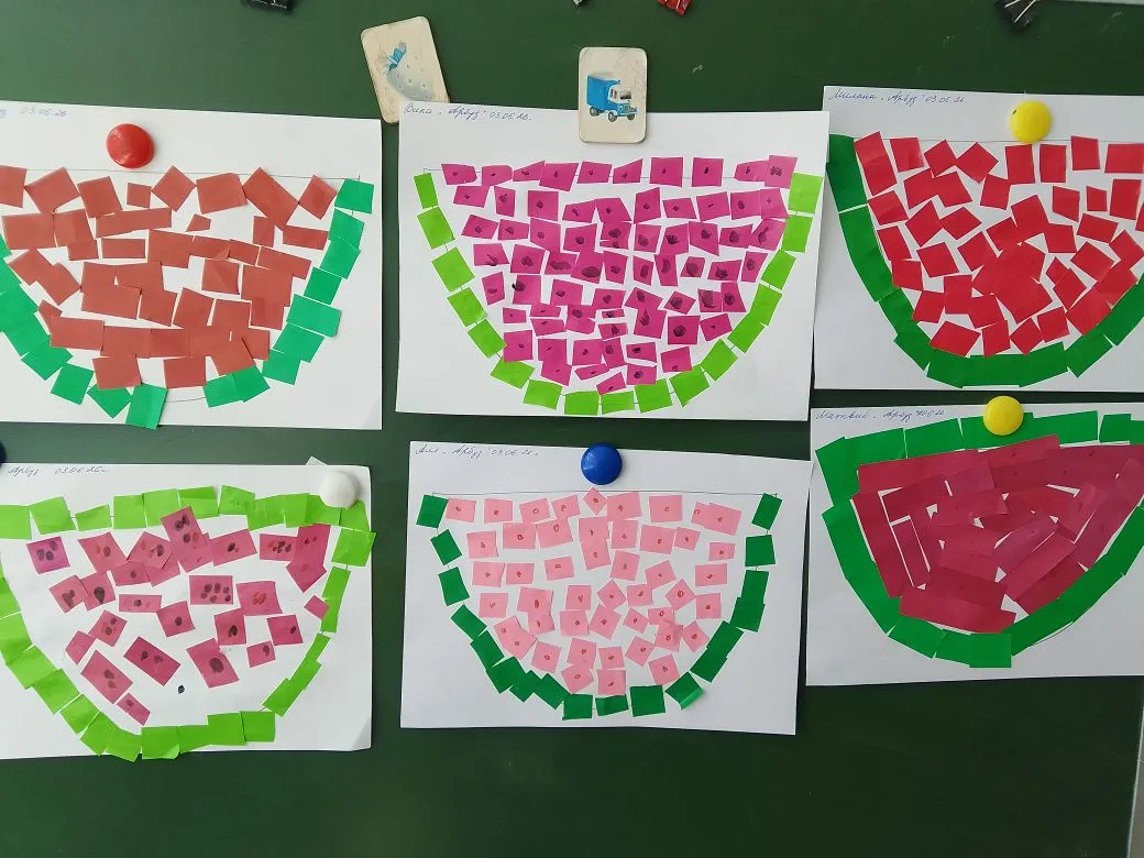 Аппликация "Арбуз 🍉".