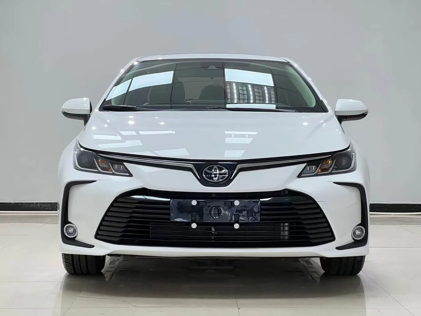 ‼️ TOYOTA COROLLA 1.2T S‑CVT Luxury Edition ‼️

⚙️ Двигатель: 1.2T (116 л. с.)
📍 Год выпуска: ноябр
