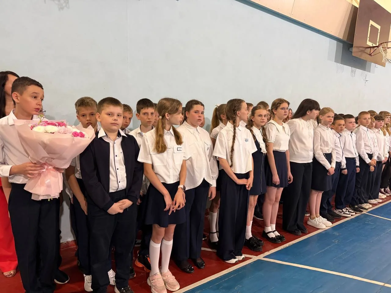 🎓✨ Сегодня в нашей школе состоялись торжественные линейки, посвященные окончанию учебного года для у