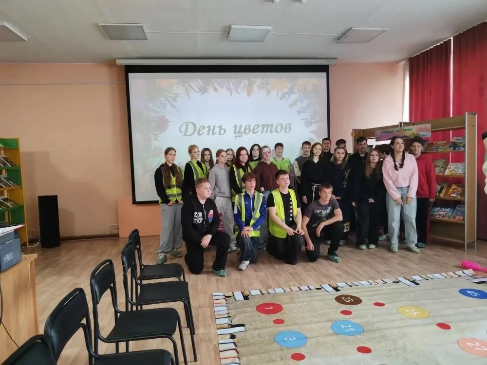🌸 Ребята лагеря труда и отдыха при МАУ ДО ,,"СЮН" 1июня посетили детскую библиотеку по...