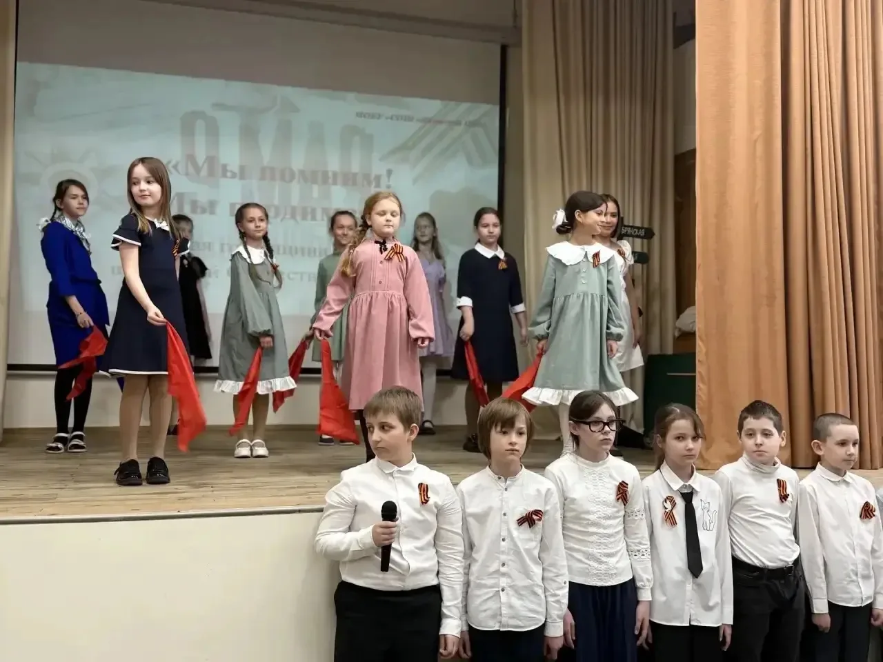 В школьном отделении № 1 прошло праздничное мероприятие, приуроченное к 81-й годовщине Победы в Вели