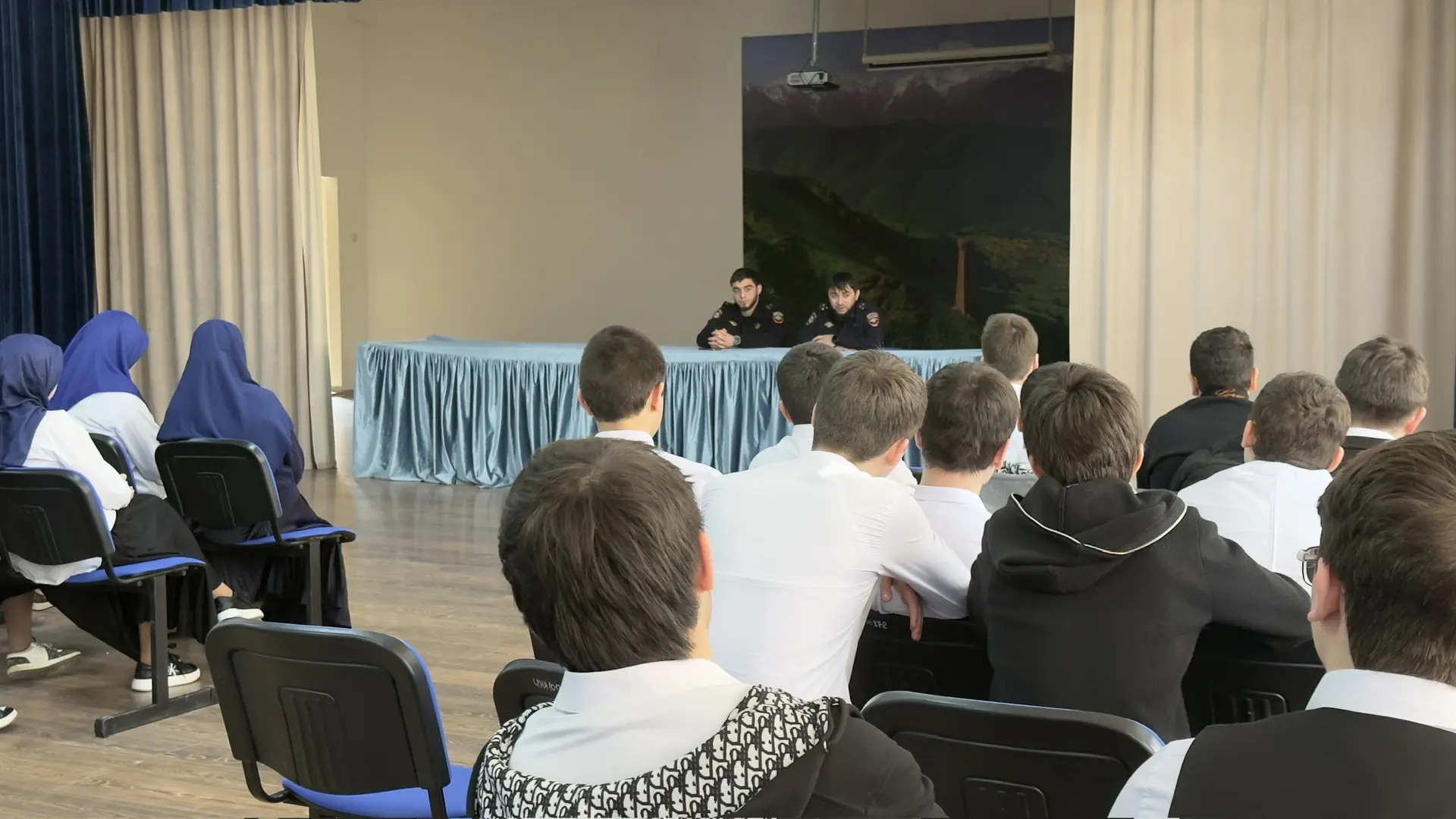 Тема: В рамках проведения межведомственной комплексной опративно- профилактической операции “Чистое 
