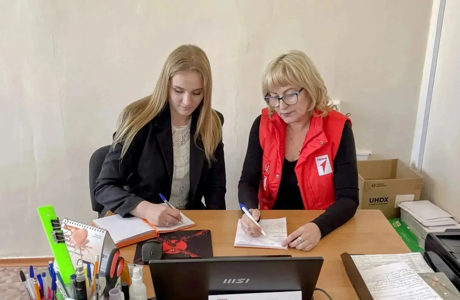 🤝 Активисты ТОС «Победный» совместно с Юргинским отделением «Движения Первых» в режиме...