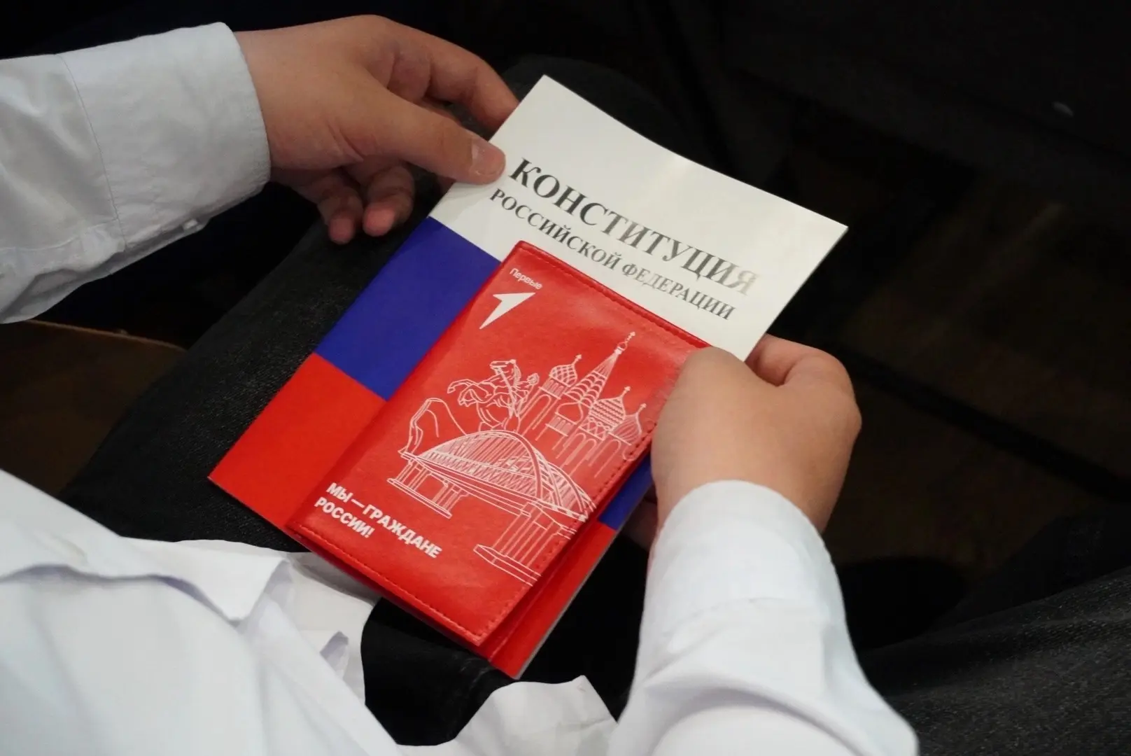 МЫ - ГРАЖДАНЕ РОССИИ 🇷🇺

Сегодня в преддверии празднования Дня России, который ежегодно отмечается