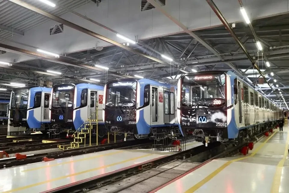 Октябрьский электровагоноремонтный завод в 2026-2027 гг. передаст петербургскому метрополитену 198 н
