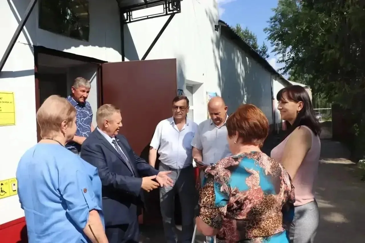 Панков вместе с жителями формирует программу развития районов округа

Депутат Госдумы Николай Панков
