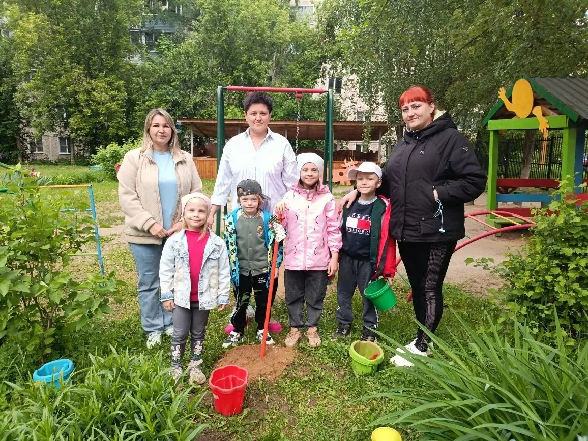 🌿❤️Сегодня на территории нашего детского сада в честь 81 годовщины со Дня великой Побе...