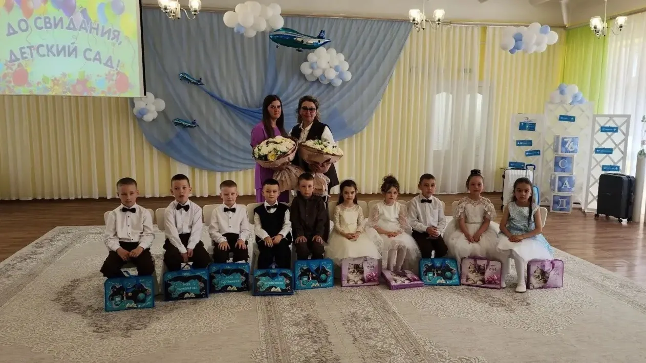 Бакчабызда 5нче мәктәпкә әзерлек төркеме балалары бакча белән саубуллашу бәйрәменә җыелдылар! 🌺🌟🥳