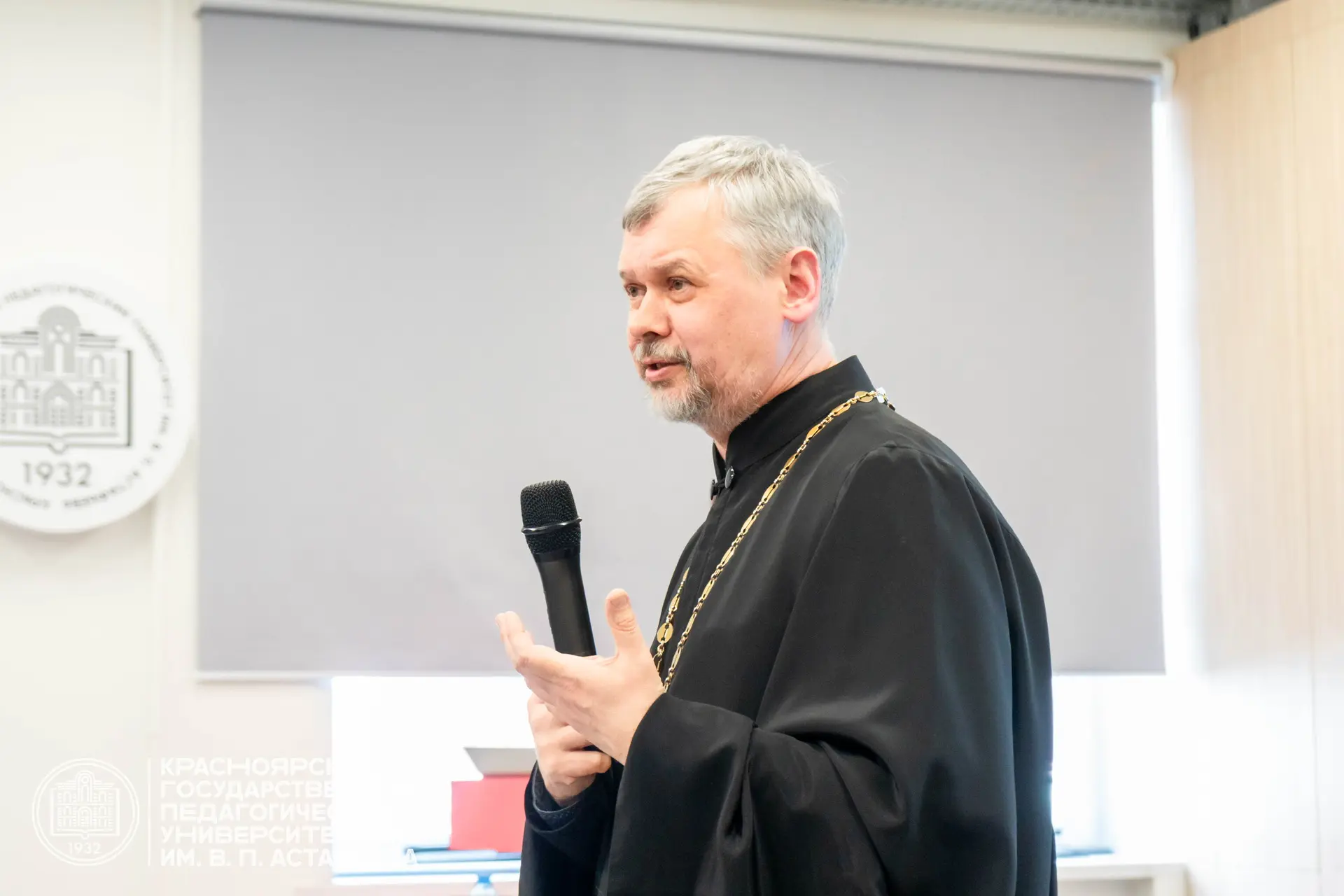В КГПУ подвели итоги регионального конкурса «Свет – миру»🌟   На филологическом факультете КГПУ, подв
