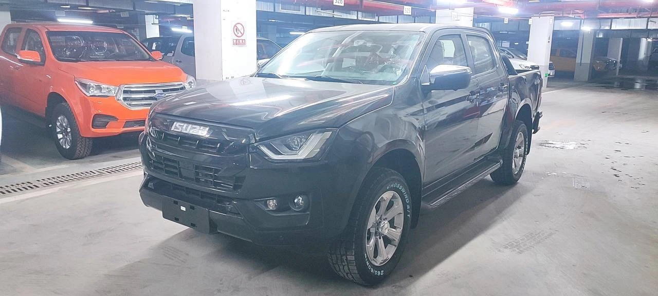 Можно заказать 
ISUZU T30 4WD (Китай, новый)

· Двигатель: 3.0 л дизель
· Привод: Полный (4WD / 4х4)